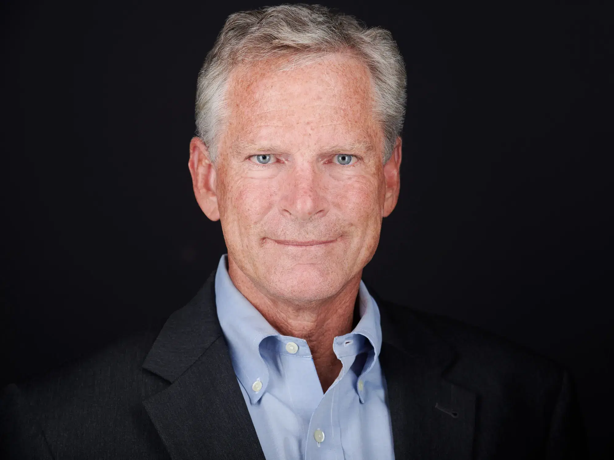 Lincoln headshot photographer — professional portrait by Damon Bates Photography